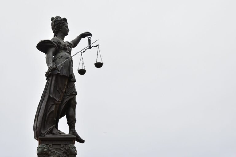 La mayoría de españoles duda sobre la imparcialidad de la justicia